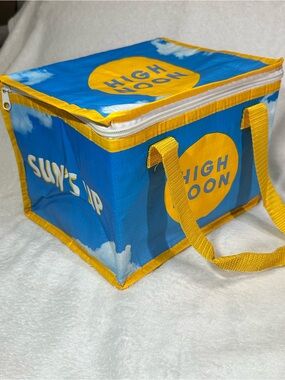☀️ High Noon Sun’s Up Iced Tea Vodka Exclusive Zippered Cooler Bag☀️